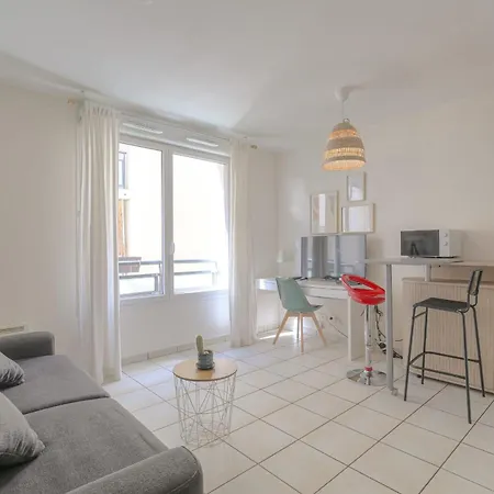 Le Calme Et Cosy Avec Parking Gratuit Lyon